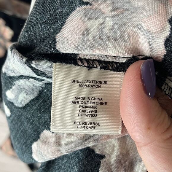 Love-Fire One Shoulder Floral Blouse Size Medium NWT - Picture 6 of 6